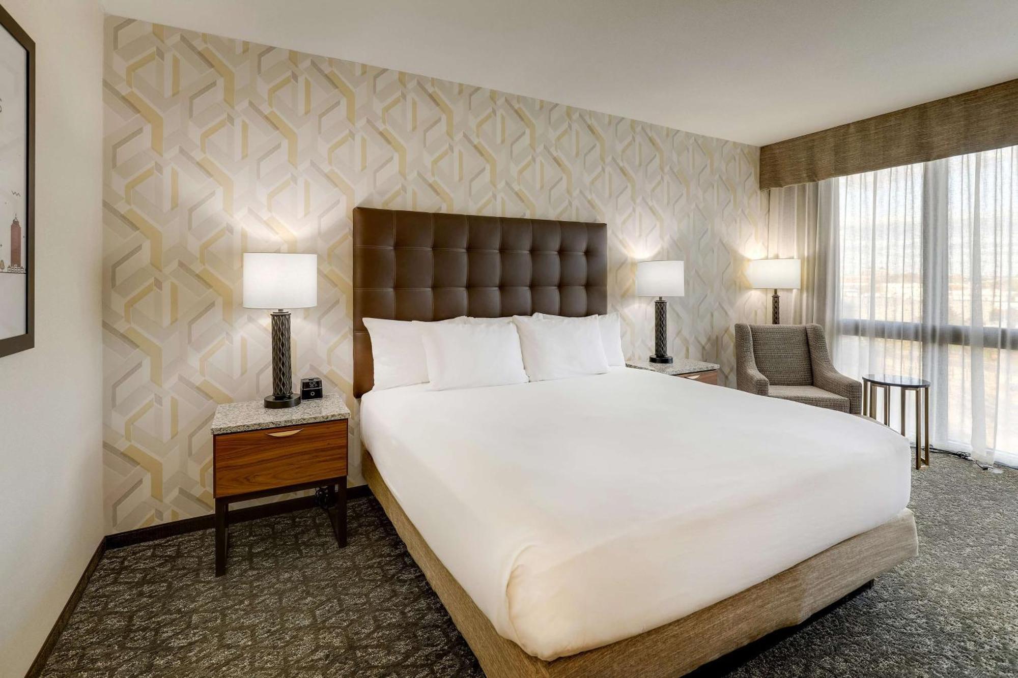 Hotel Drury Plaza Downtown 3*