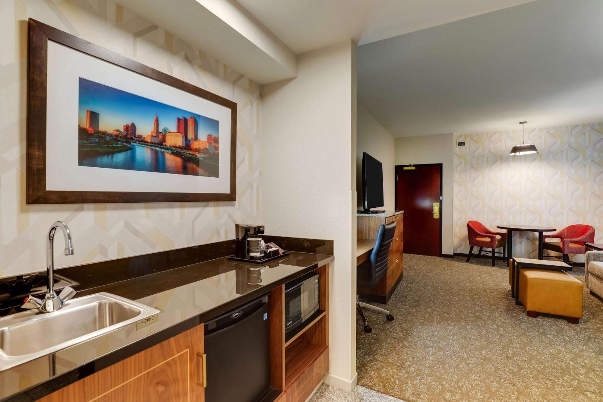 Drury Plaza Downtown Hotel 3*